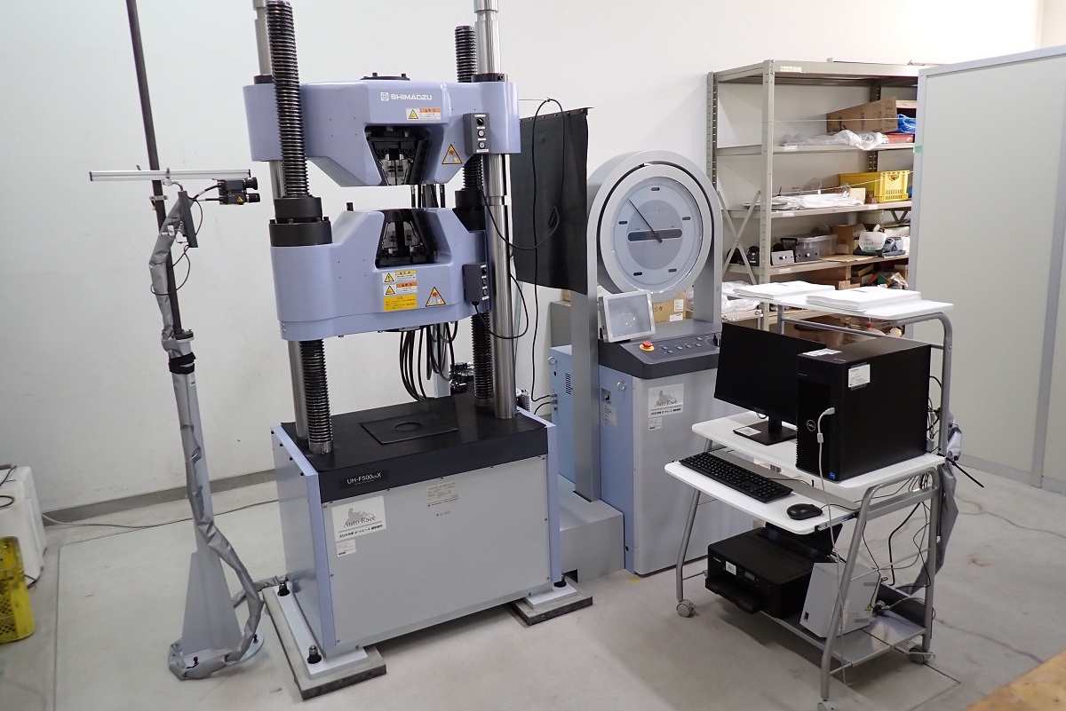 油圧式万能材料試験機【24-002509】