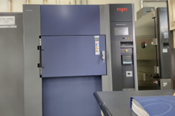 耐温度ストレス性評価試験装置（冷熱衝撃）【15-003546】